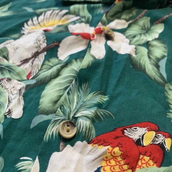 Evergreen Island Hawaiian Shirt Size L Men’s Button Up Green Cockatoos & Flowers - Picture 5 of 7